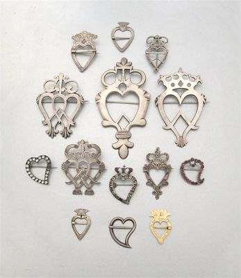 Appraisal: A George III paste-set witches heart brooch unmarked in cm