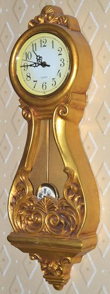 Appraisal: CHINESE GILT BANJO SHAPED CLOCK