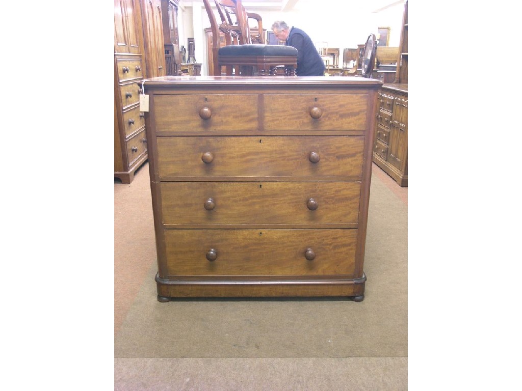 Appraisal: A Victorian mahogany bedroom chest two short and three long