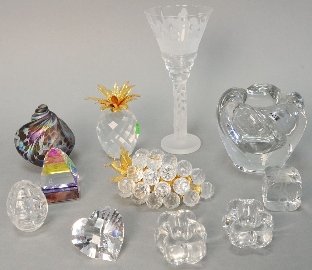 Appraisal: Eleven pieces of crystal and glass including Swarovski crystal grapes