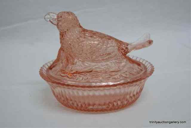 Appraisal: Pink Glass Robin - Bird on NestThis is for a