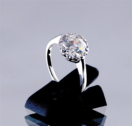 Appraisal: Platinum and diamond solitaire ring old-European cut diamond ct color