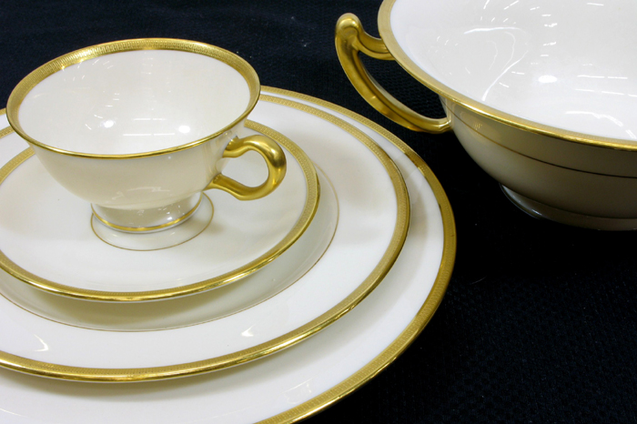 Appraisal: FIFTY-SEVEN PIECE LENOX FINE CHINA SET in the Tuxedo pattern