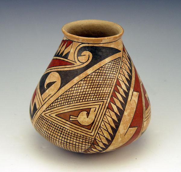 Appraisal: MATA ORTIZ CASAS GRANDES POTTERY JAR NICOLAS QUEZADA '' h