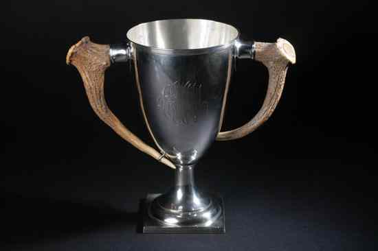 Appraisal: MERIDEN BRITTANIA CO HORN-MOUNTED STERLING SILVER TROPHY Circa retailed Galt