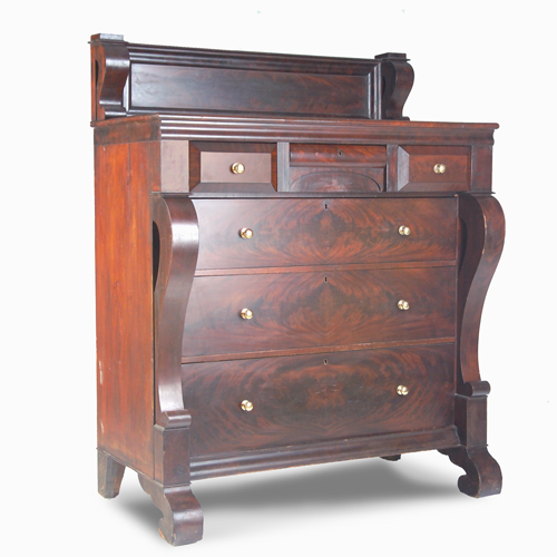 Appraisal: American Empire gentleman's chest in mahogany veneer with heavy bracketed