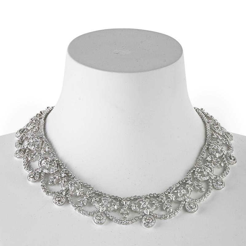 Appraisal: DIAMOND K WHITE GOLD EDWARDIAN STYLE NECKLACE Supple swag necklace