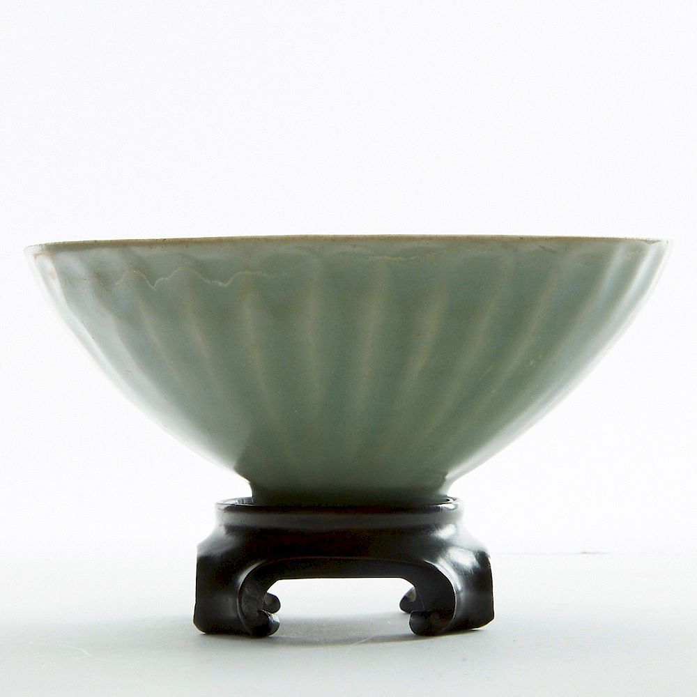 Appraisal: Chinese Porcelain Celadon Bowl Chinese Qing porcelain celadon bowl with