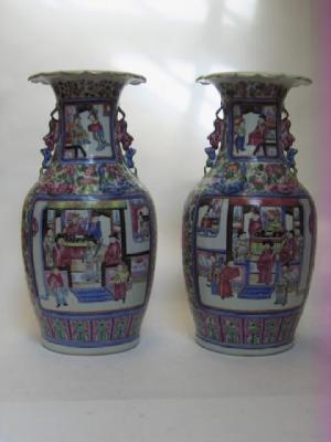 Appraisal: A PAIR OF CHINESE PORCELAIN VASES mid th century of