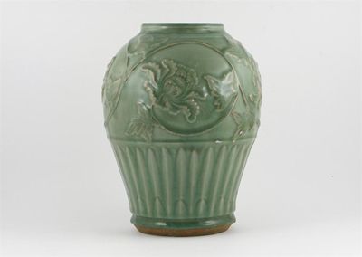 Appraisal: A Chinese Longquan celadon vase reduced from a yen yen