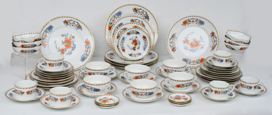 Appraisal: A RAYNAUD FRENCH LIMOGES ''VIEUX CHINE'' FINE CHINA Approx pieces