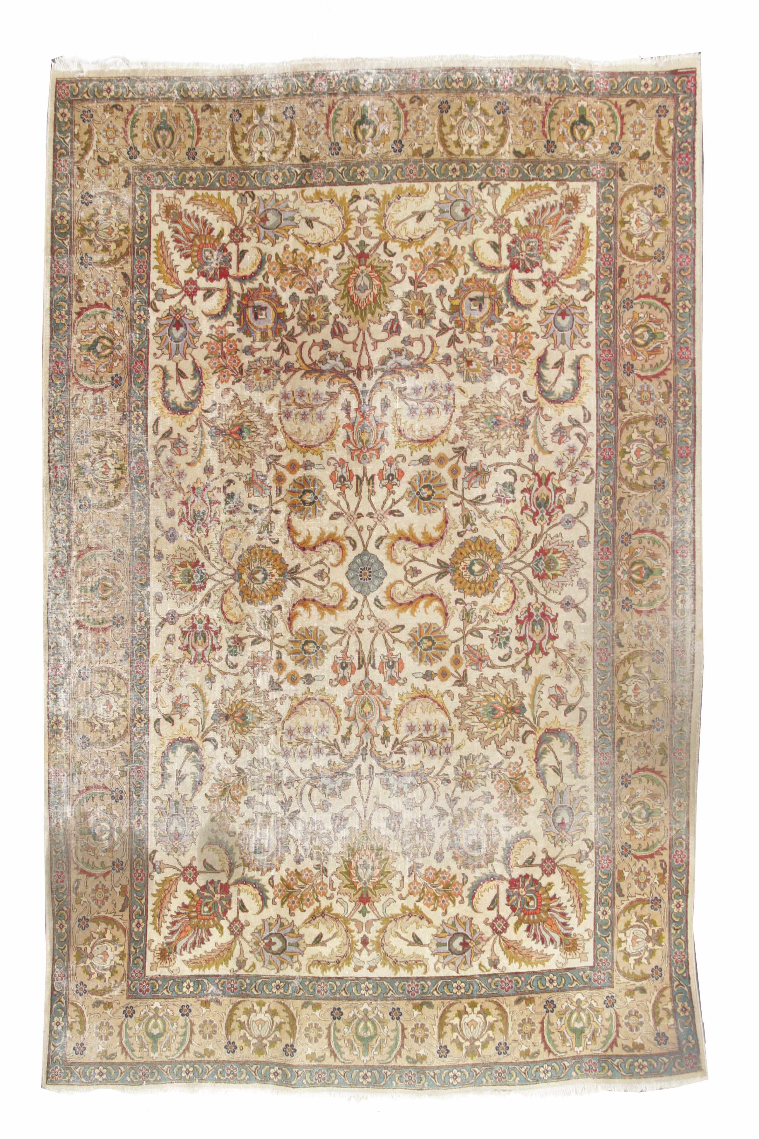 Appraisal: A Heriz wool rug approximate ft in x length ft