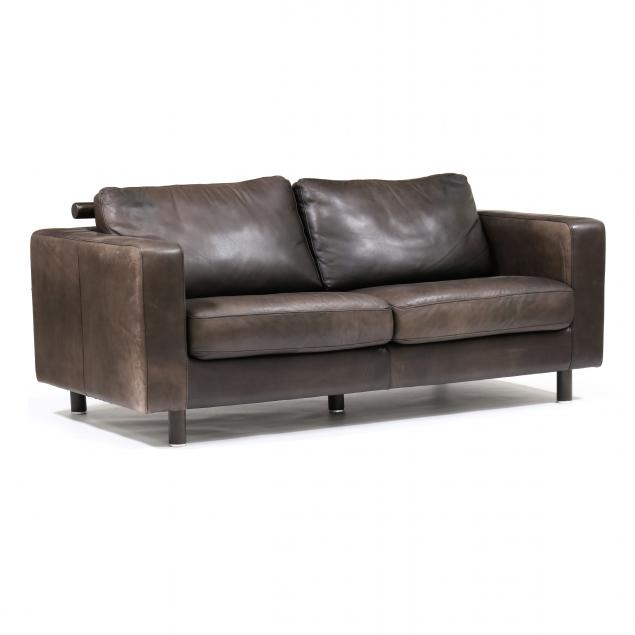 Appraisal: NATUZZI MODERN LEATHER SOFA Italy circa dark brown leather zipper