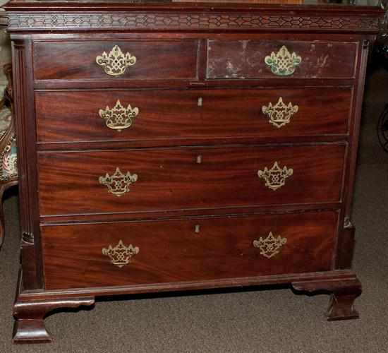 Appraisal: George III mahogany chest of drawers Estimate - All items