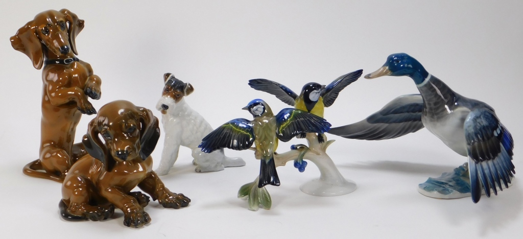 Appraisal: PC AVIAN DOG PORCELAIN SCULPTURE GROUP Germany th Century Includes