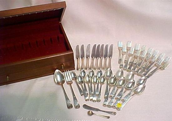 Appraisal: Old Newbury Crafters ''Windsor Shell'' flatware in box including sixteen