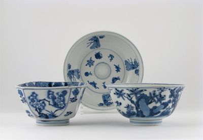 Appraisal: Three Chinese blue and white bowls variously decorated with flowers