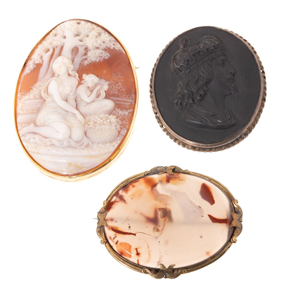 Appraisal: A Collection of Vintage Cameo Agate Brooches K yellow gold