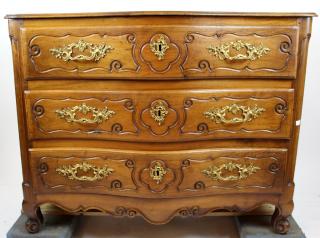 Appraisal: Louis XV drawer commode in walnut French th c Louis