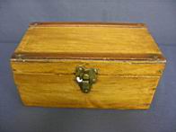 Appraisal: WOOD DOLL TRUNK This is a great wood doll trunk