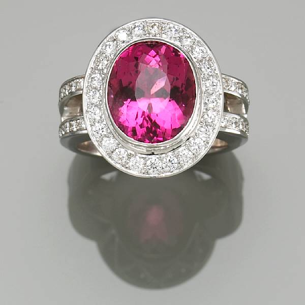 Appraisal: A pink tourmaline diamond and k white gold ring Ilka