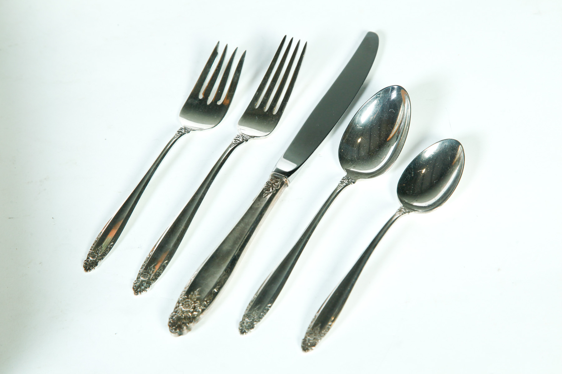 Appraisal: SET OF INTERNATIONAL PRELUDE PATTERN STERLING FLATWARE American rd quarter-