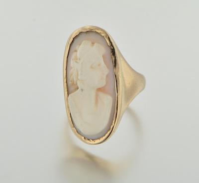 Appraisal: A Lovely Carved Cameo Ring in Gold Of elongated form