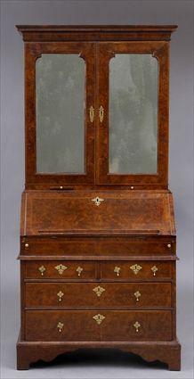 Appraisal: QUEEN ANNE BURL WALNUT BUREAU BOOKCASE The upper section with