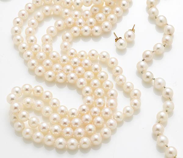 Appraisal: A set of cultured pearl and k gold jewelry comprising