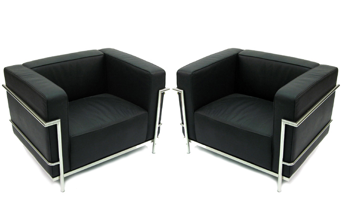 Appraisal: A PAIR OF LE CORBUSIER GRANDE CLUB CHAIRS Cassina model