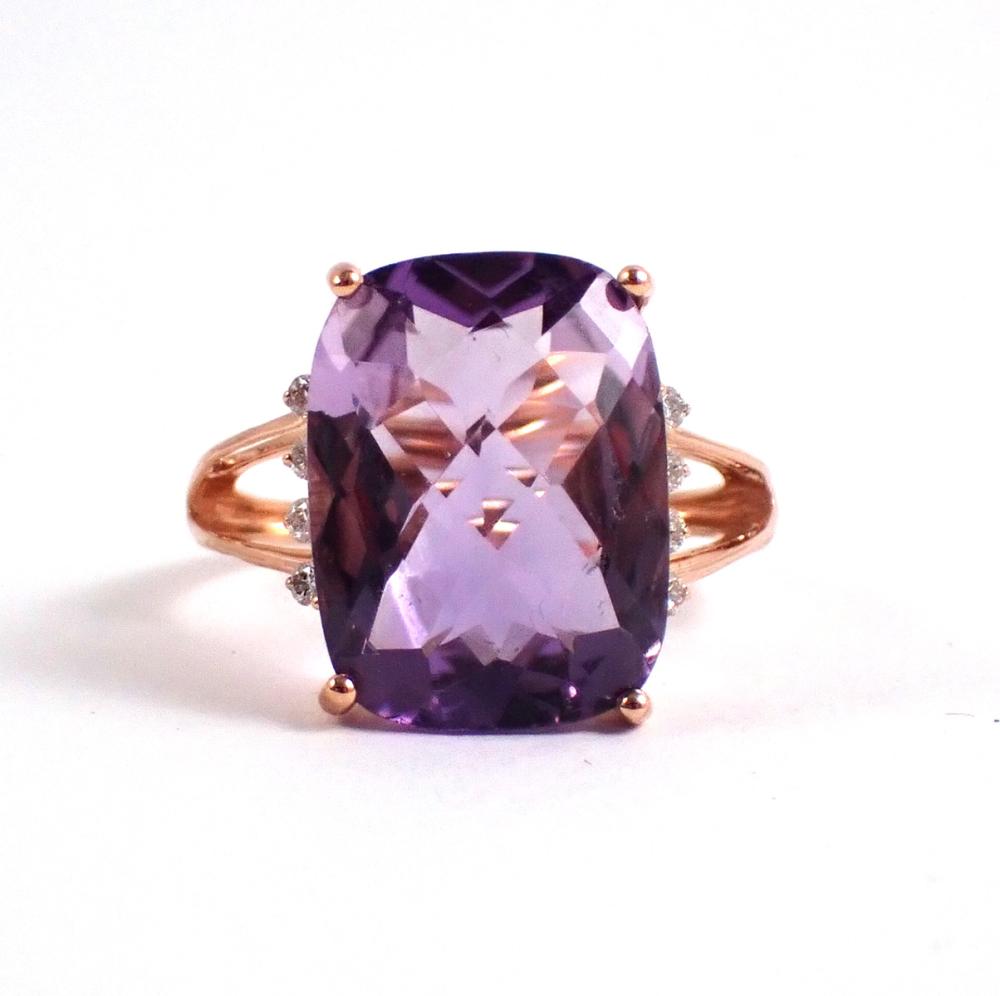 Appraisal: AMETHYST DIAMOND AND FOURTEEN KARAT GOLD RING The k rose