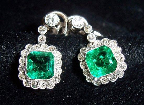 Appraisal: A pair of Edwardian emerald and diamond earrings each with