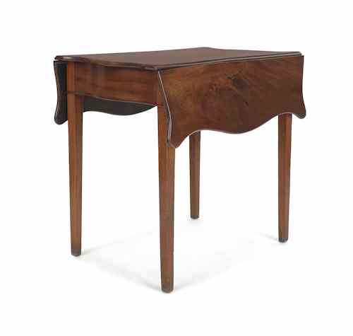 Appraisal: Chippendale mahogany Pembroke table ca with serpentine leaves h w