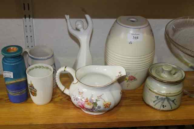 Appraisal: A COLLECTION OF MISCELLANEOUS CERAMICS ETC including a Royal Doulton