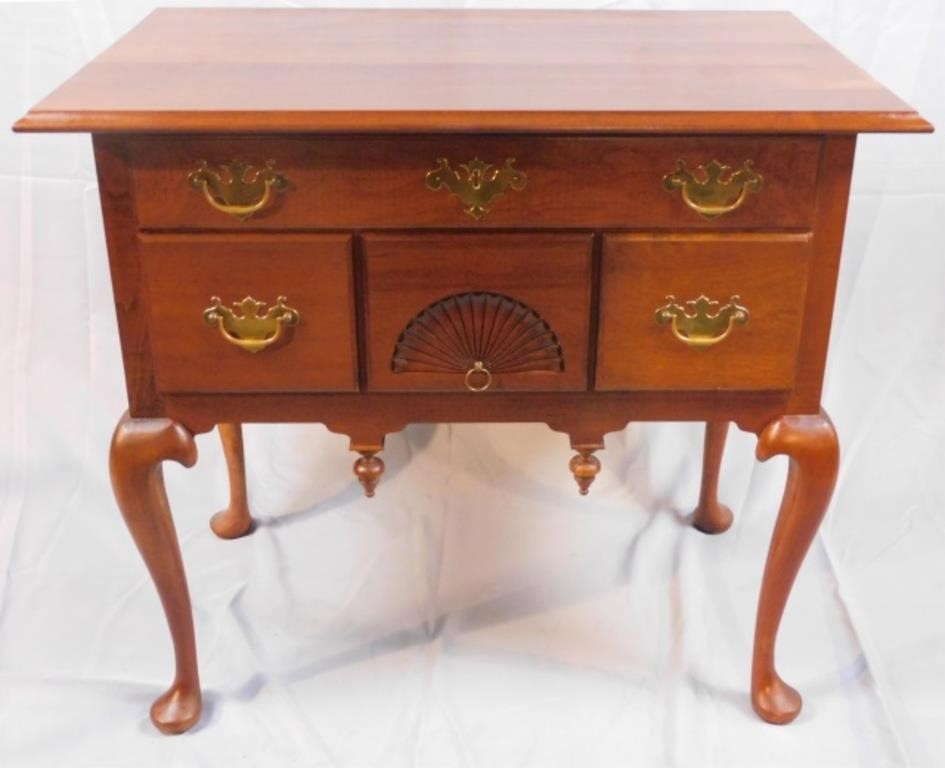 Appraisal: CUSTOM CHERRY QUEEN ANNE LOWBOY THE BARTLEYcollection limited for the