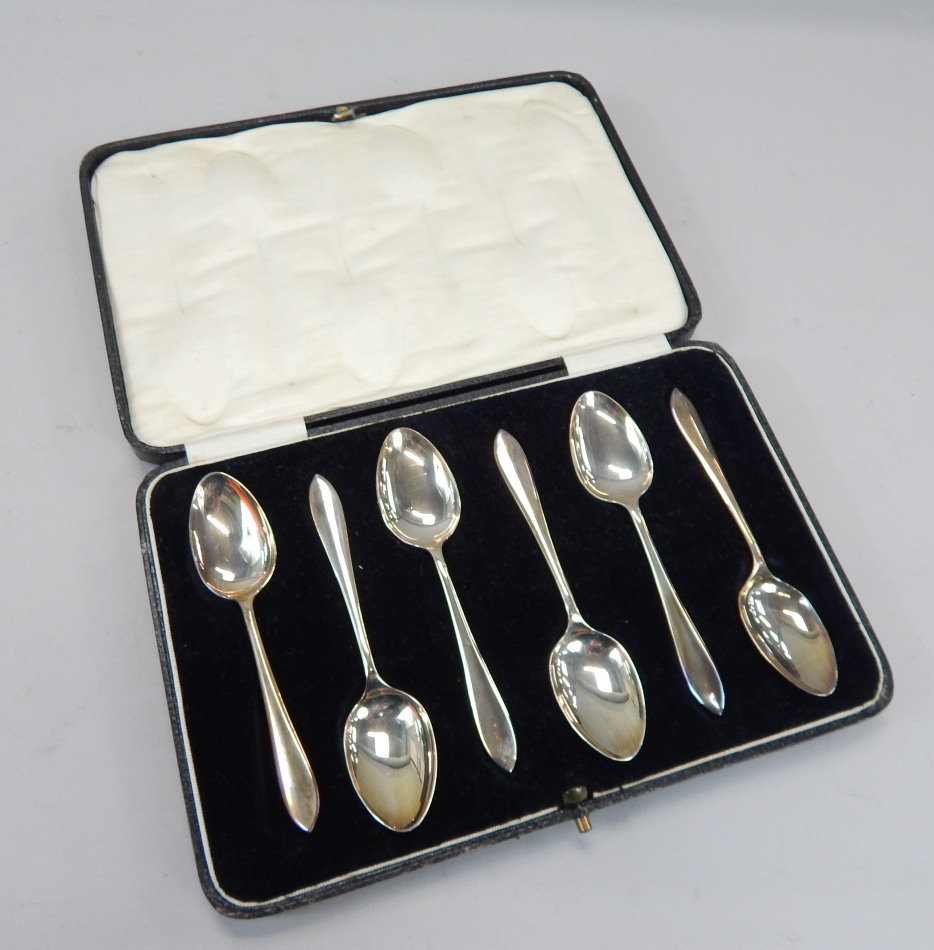 Appraisal: A set of six silver teaspoons Old English pattern Birmingham