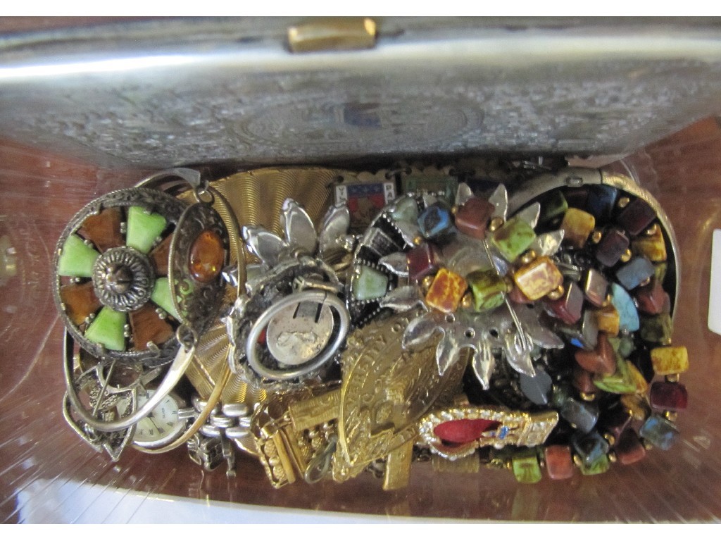 Appraisal: Box of costume jewellery and a cigarette case