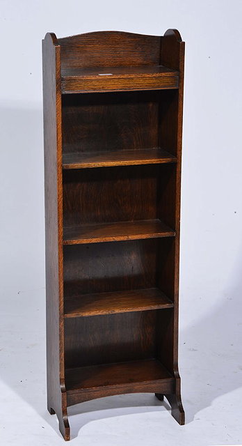 Appraisal: AN OAK FIVE TIER OPEN BOOKCASE attributed to Heals cm