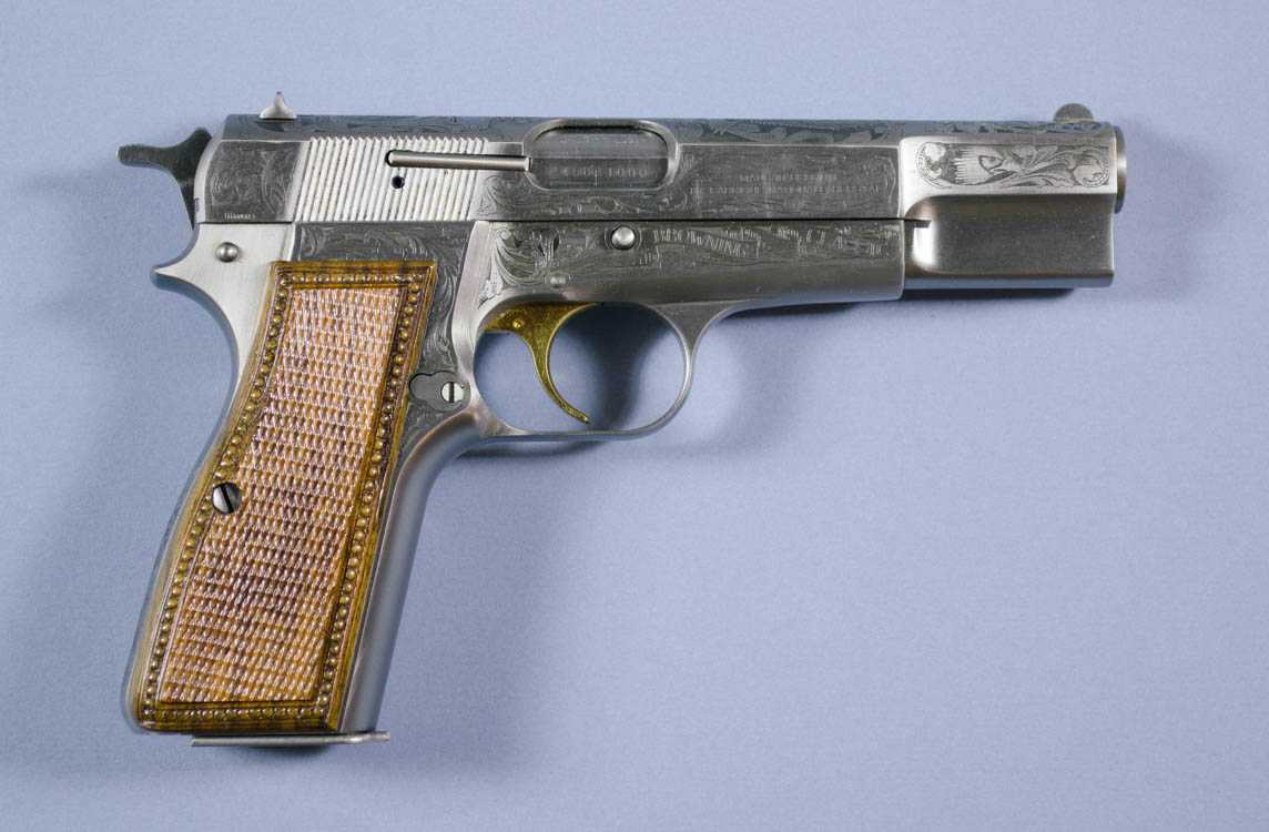 Appraisal: BROWNING IN HI-POWER SEMI AUTOMATIC PISTOL mm caliber barrel varnished