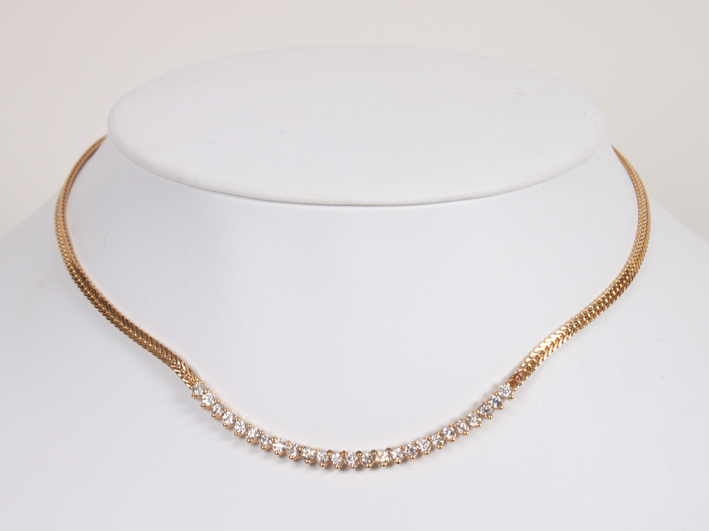 Appraisal: Lady's K gold and diamond necklace with small brilliant-cut diamonds