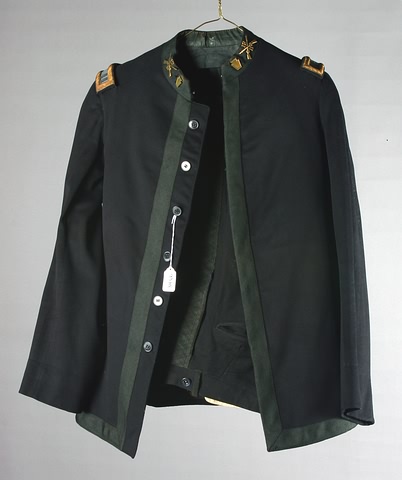 Appraisal: Circa infantry Lieutenants uniform coat and pants belonging to nd