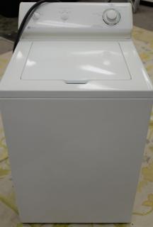 Appraisal: Maytag washing machine Maytag washing machine