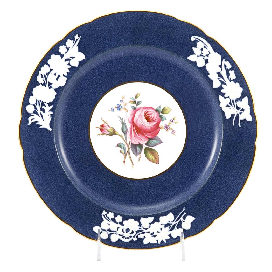 Appraisal: Set of Twelve Spode Porcelain Dinner Plates Each painted with