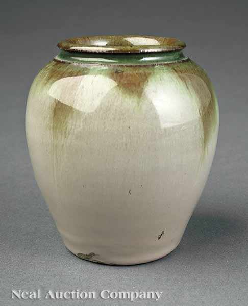 Appraisal: A Newcomb College Art Pottery High Glaze Cabinet Vase -