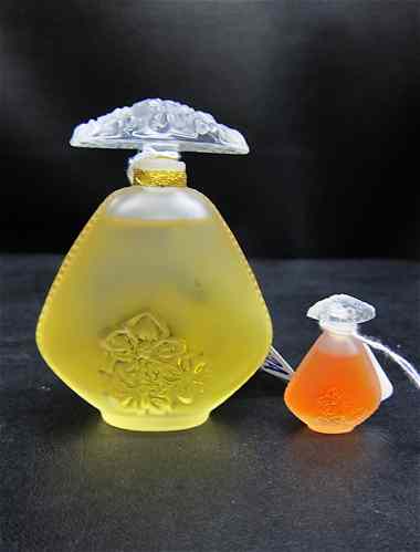 Appraisal: SET OF TWO LALIQUE ''AUX JASMINS'' FLACON COLLECTION PERFUMES edition