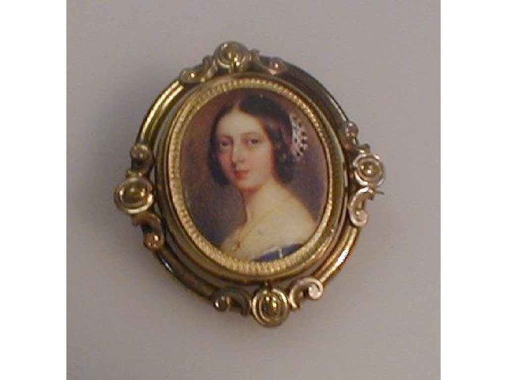 Appraisal: A swivel mounted memorial brooch with portrait print to front