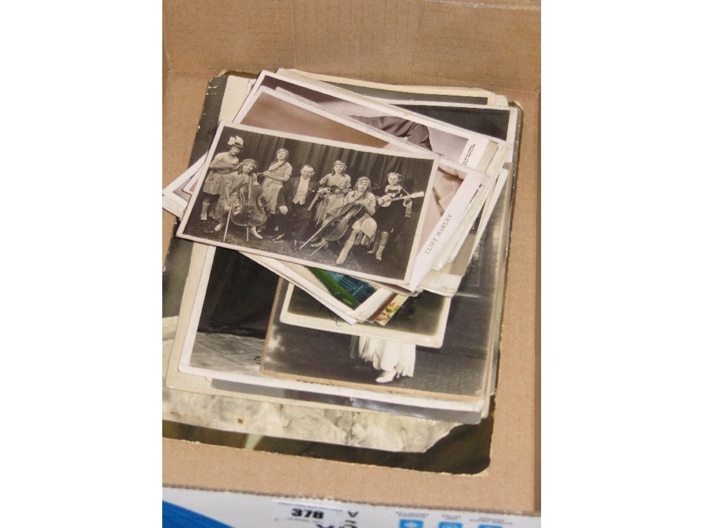 Appraisal: Box of assorted photographs and postcards