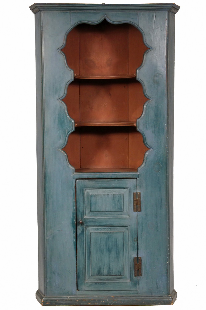 Appraisal: CORNER CUPBOARD - th c American Pine open top blue