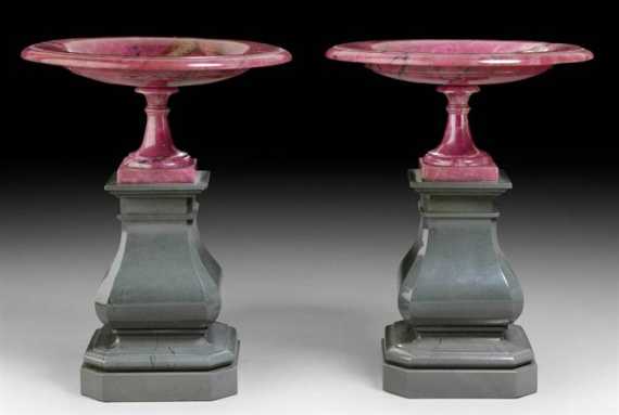 Appraisal: PAIR OF SMALL ORNAMENTAL BOWLS Russia th century Rhodonite and