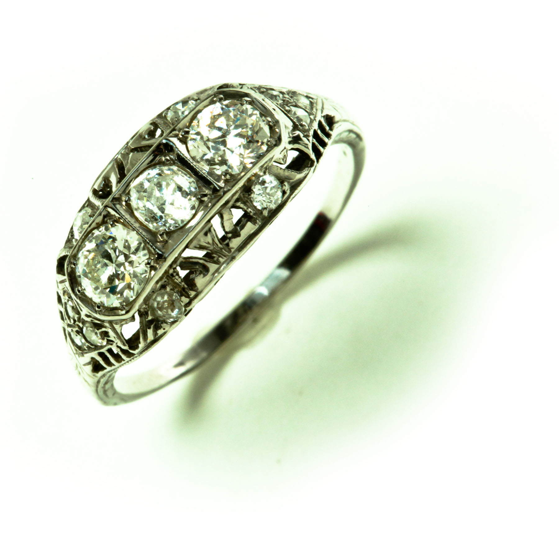 Appraisal: LADIES DIAMOND RING American th century An Art Deco ring